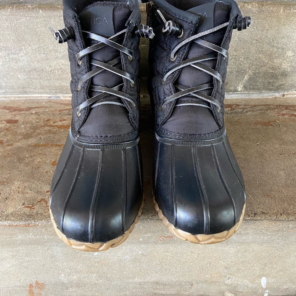 Nautica black duck boot style ankle boot - Picture 4 of 7